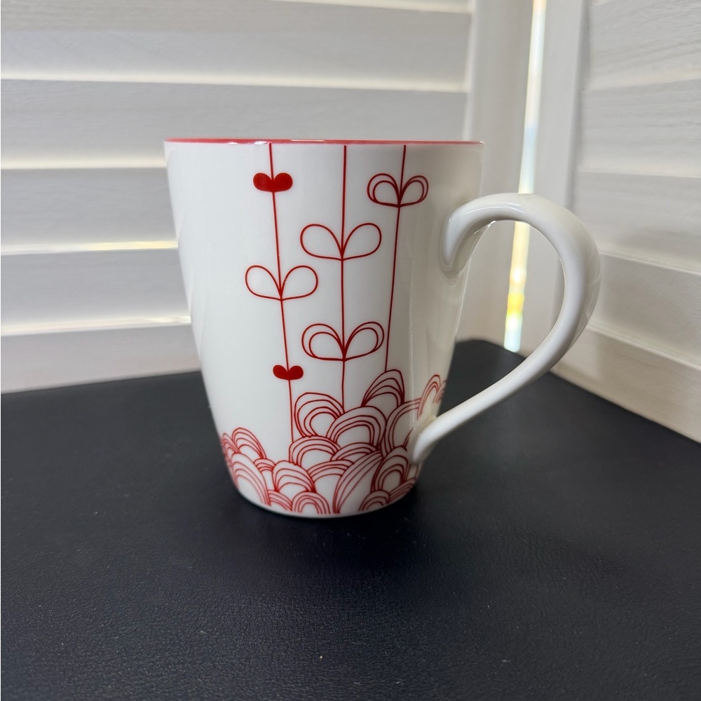 Starbucks “Love Heart Strings” 14 oz Mug